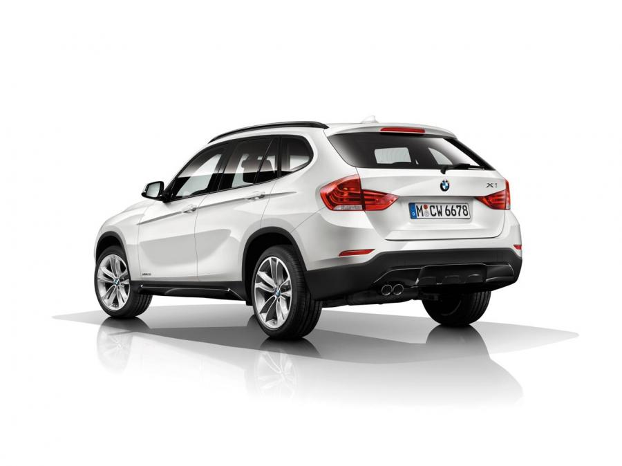  BMW X1 2015 года  (фото 12 из 18)